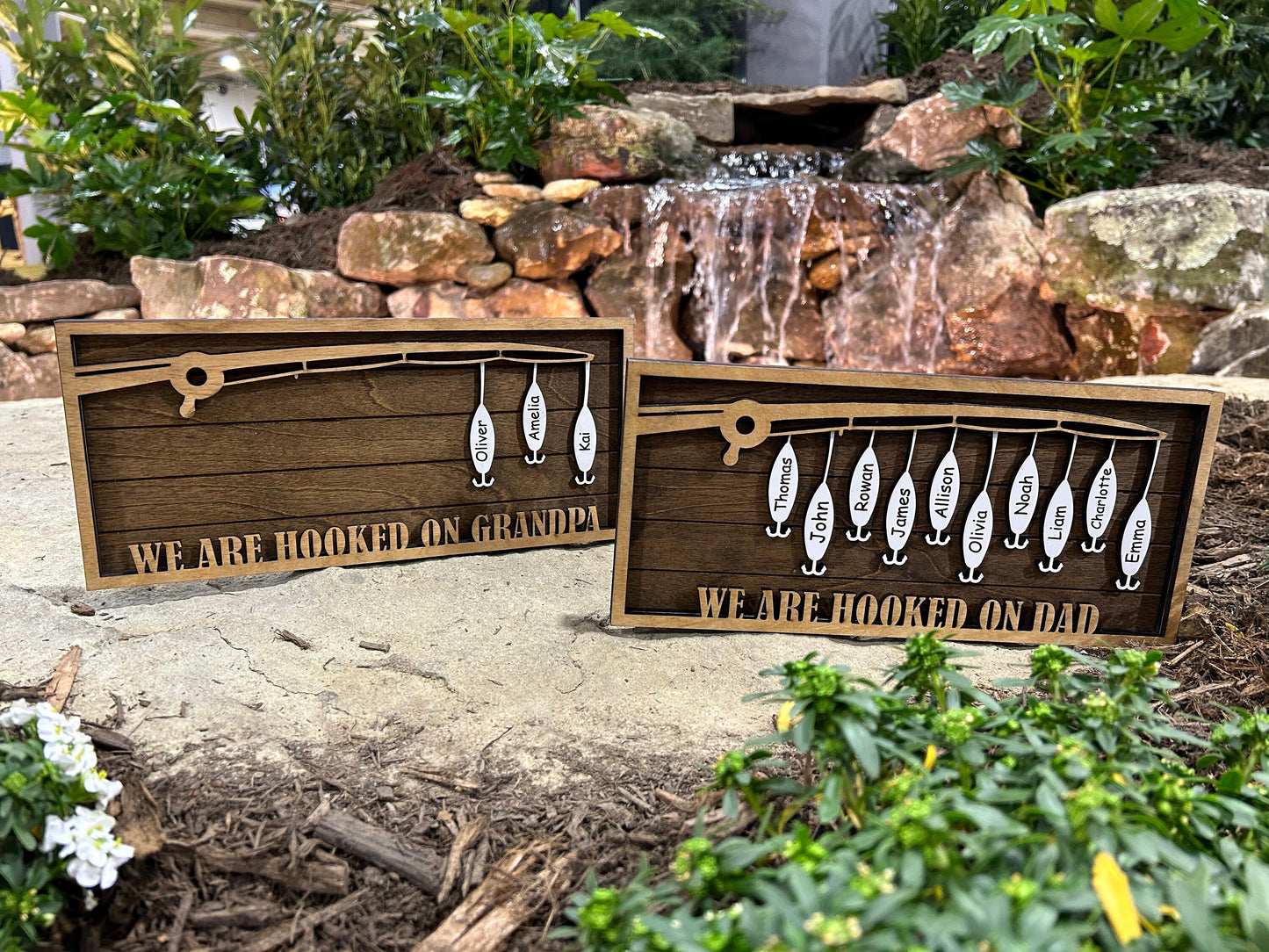 Personalized Dad or Grandpa Fishing Sign | Dads Keepers Fish Hanging Wooden Sign | Hooked on Dad | Grandchildren Sign | Fathers Day Gift