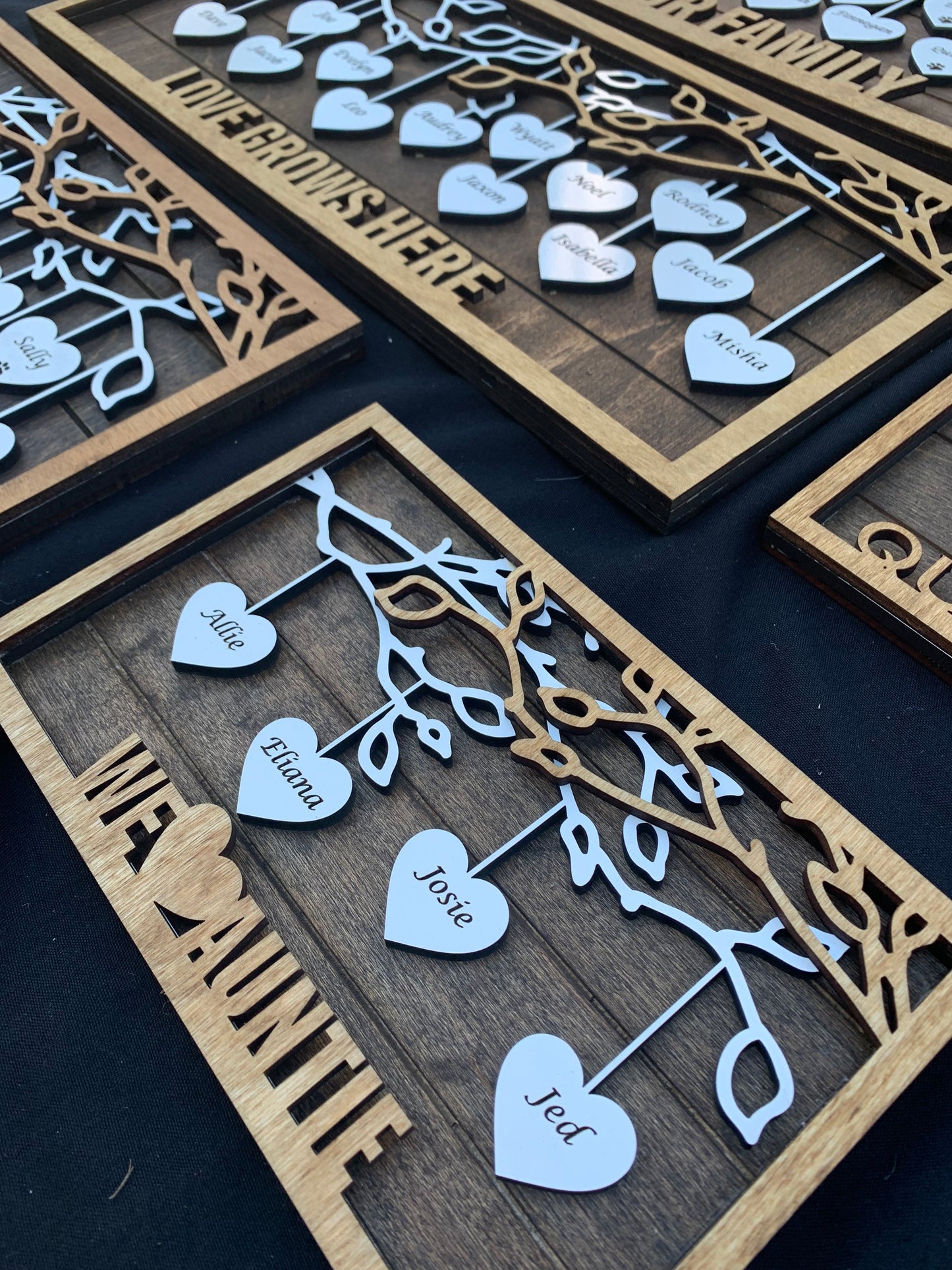 Personalized Family Tree Hanging Hearts Sign | Mothers Day gift | Grandkids Names Sign | Custom Wedding Gift | Gift for Grandma and Mom