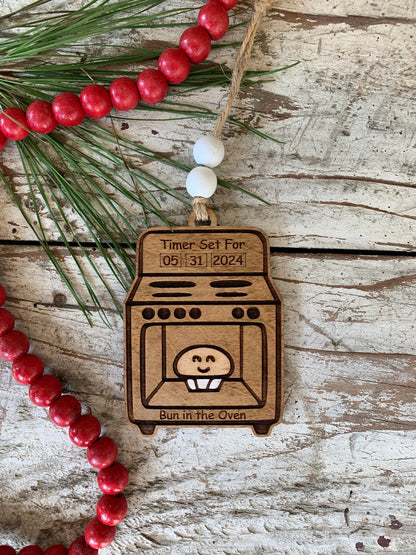 Bun In the Oven 2026 Christmas Tree Ornament | Pregnancy Ornament | Gift for Expecting Parents | Baby Shower Gift | Parents to be gift