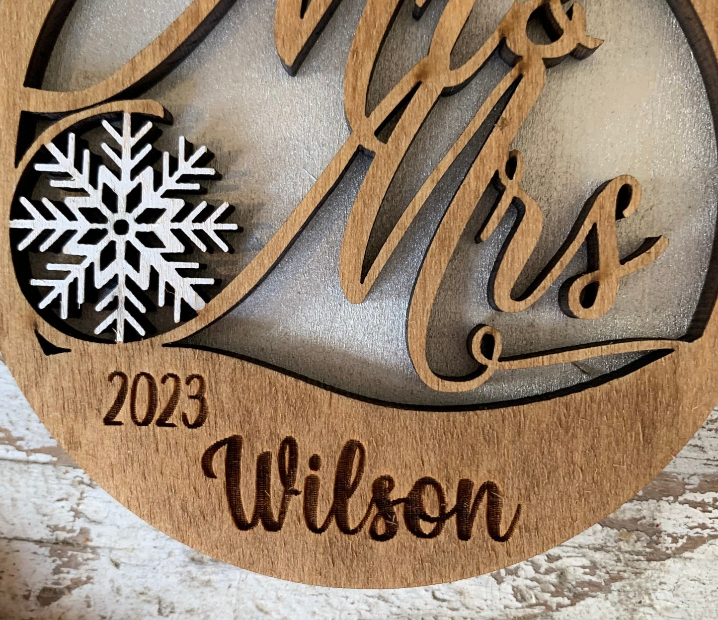 2026 Personalized Mr. and Mrs. Christmas Tree Ornament | Wedding Gift for Bride and Groom | Newlyweds First Christmas Ornament