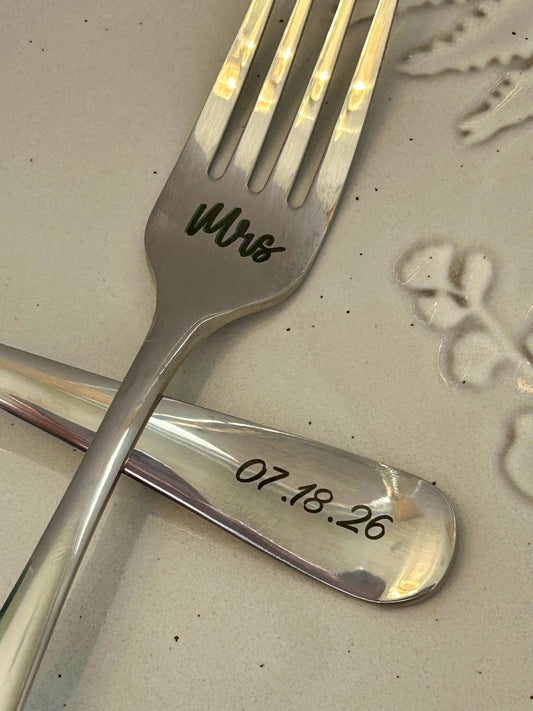 Personalized Mr. and Mrs. Wedding Day Forks | Bride and Groom Wedding Cake Utensil Set | Engraved Stainless Steel Dessert Fork