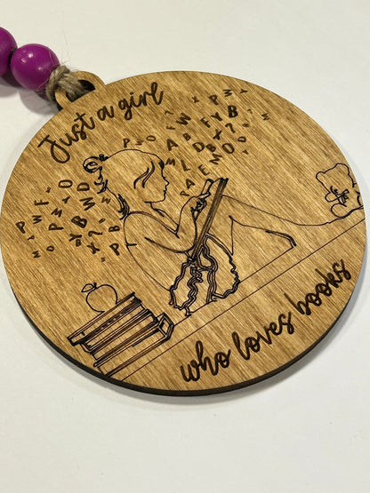 Just a Girl Who Loves Books Christmas Tree Ornament | Gift for Book Lover | Reading Ornament | Gift for Librarian | Gift for Bookworm