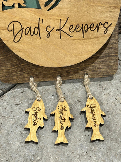 Personalized Dad's Keepers Fishing Sign | Grandpa's Keepers Hanging Wooden Sign | Hooked on Dad | Grandchildren Sign | Fathers Day Gift